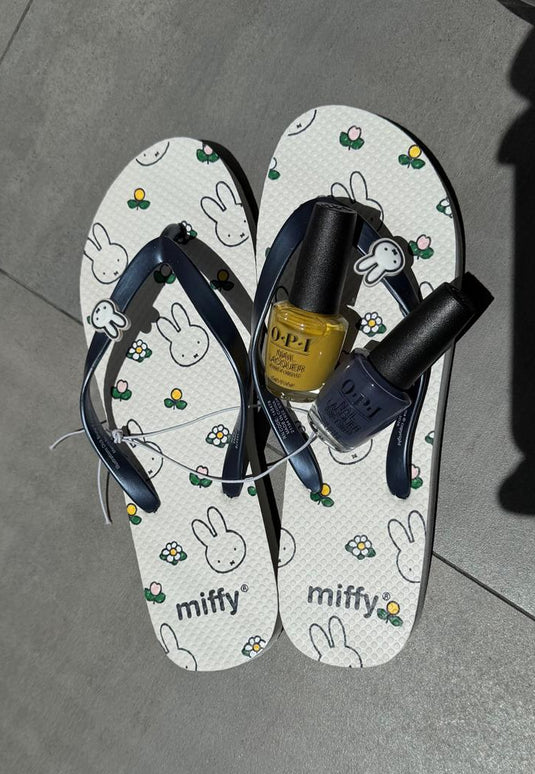 Chanclas Miffy OPI